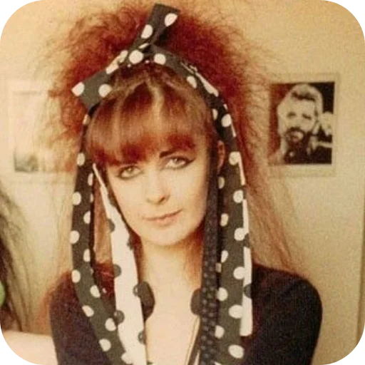 🙂 Стикер «Strawberry Switchblade» для Telegram