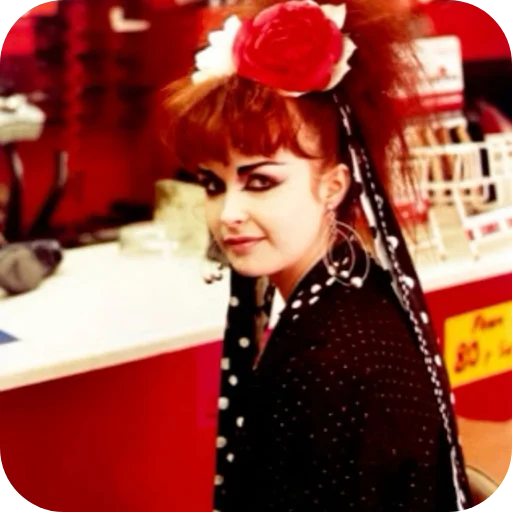 ☺ Стикер «Strawberry Switchblade» для Telegram