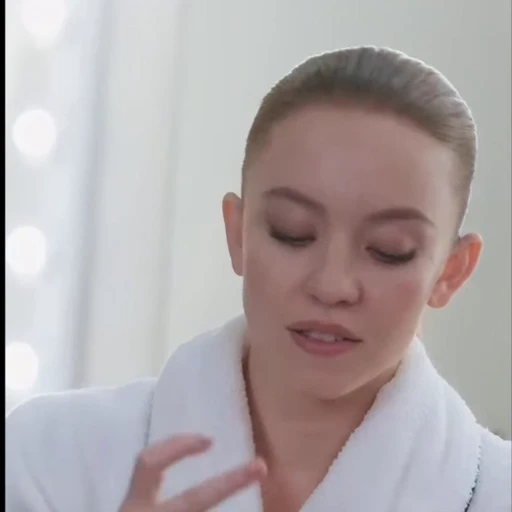 🤩 Стикер «Sydney Sweeney» для Telegram