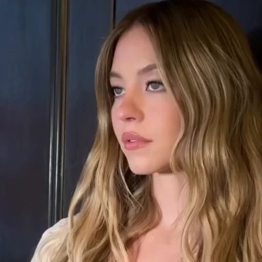 🤩 Стикер «Sydney Sweeney» для Telegram