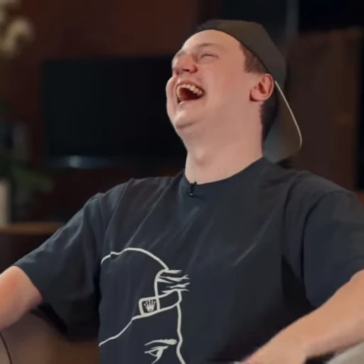 🤣 Стикер «МОЙ КАНАЛ, ЖМИ» для Telegram