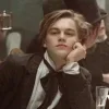 😐 Эмодзи «Титаник» для Telegram