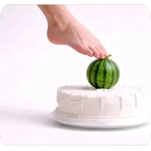 🫥 Стикер «вишенка на cake» для Telegram