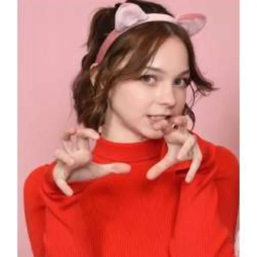 🐱 Стикер «Эмма Майерс» для Telegram