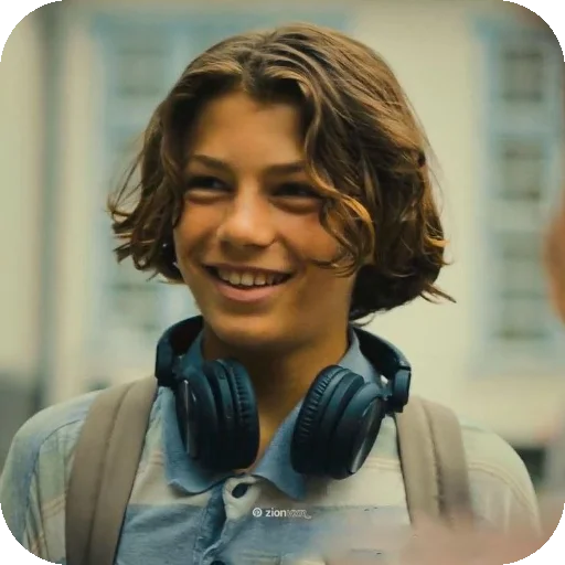 👍 Стикер «Young Hearts» для Telegram