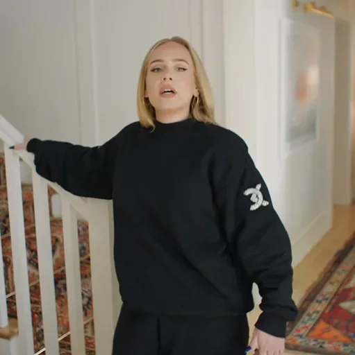 😐 Стикер «Adele» для Telegram