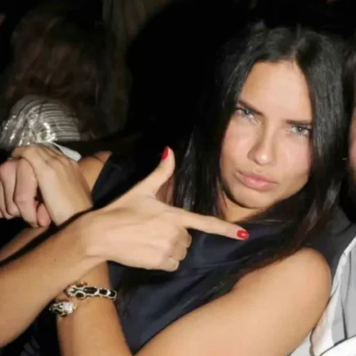 🤩 Стикер «Adriana Lima» для Telegram