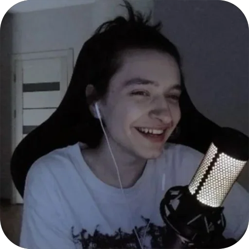 ☺️ Стикер «akumaqqe» для Telegram