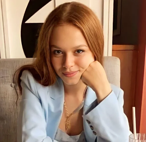 ❤️‍🔥 Стикер «Сэди Совералл» для Telegram