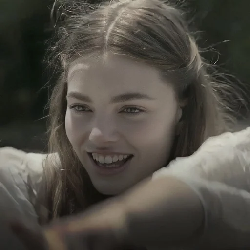 🌷 Стикер «Alaska Young» для Telegram
