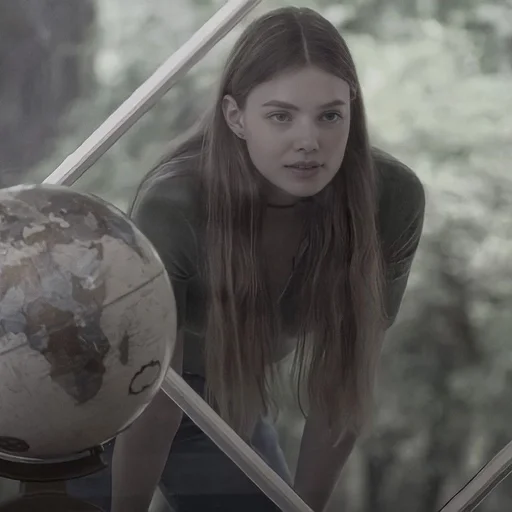 🌷 Стикер «Alaska Young» для Telegram