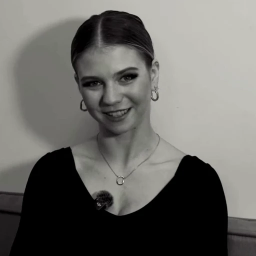 🤩 Стикер «Александра Трусова» для Telegram