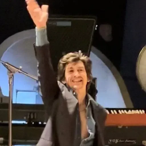 👋 Стикер «Alex Turner» для Telegram