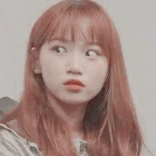 Стикерпак kim chaewon для Telegram — скачать