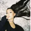 🤩 Эмодзи «Ariana Grande» для Telegram