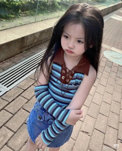 🦋 Стикер «Asian» для Telegram