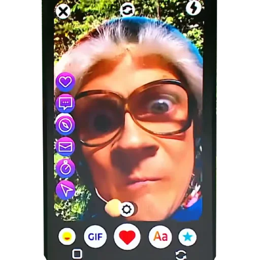 👀 Стикер «Шура и Нюра» для Telegram