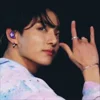 🤩 Эмодзи «😂 Видео набор эмоджи с K-Pop группой BTS» для Telegram