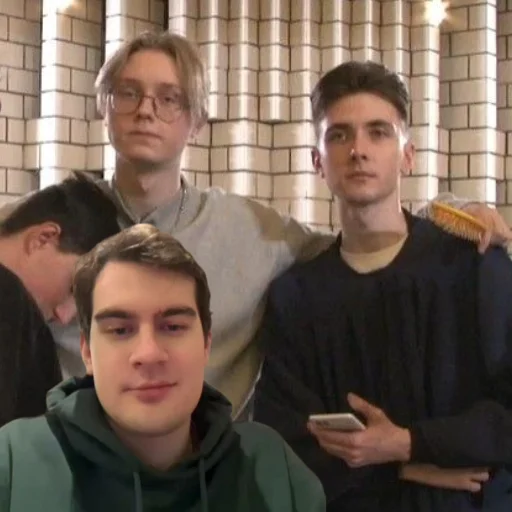 😎 Стикер «bratishkinoff» для Telegram