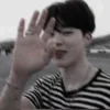 ❤️ Эмодзи «🌈 Смайлики с BTS» для Telegram