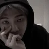 Эмодзи 🌈 Смайлики с BTS для Telegram — скачать