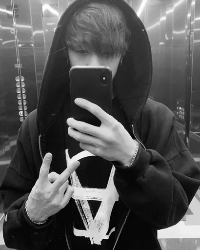Стикерпак чб bang chan для Telegram — скачать