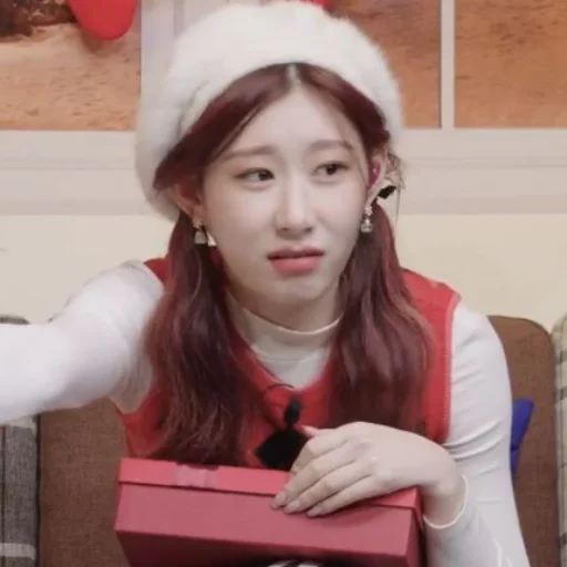 😟 Стикер «CHAERYEONG чхэрен» для Telegram