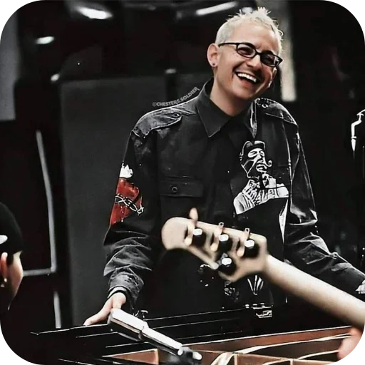 🤣 Стикер «Chester Bennington» для Telegram