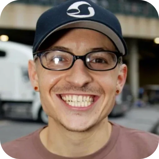 😁 Стикер «Chester Bennington» для Telegram