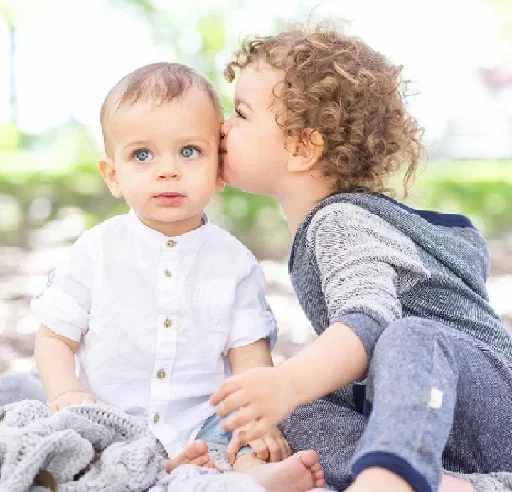 😣 Стикер «Childs and Life» для Telegram