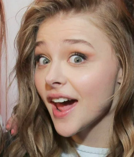😳 Стикер «chloe grace moretz» для Telegram