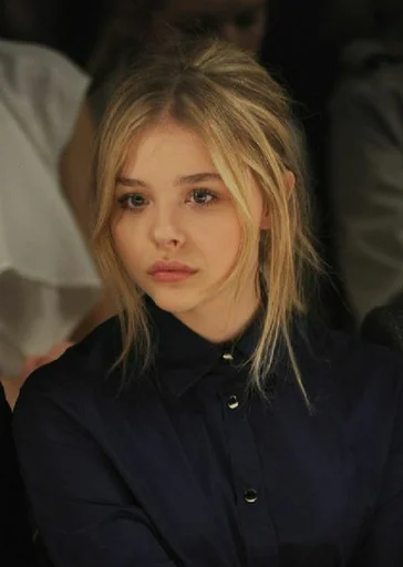 🧐 Стикер «chloe grace moretz» для Telegram