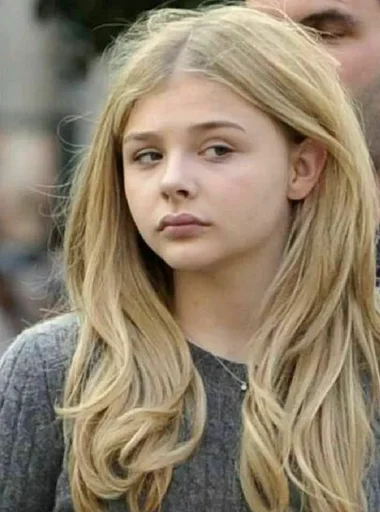 😒 Стикер «chloe grace moretz» для Telegram