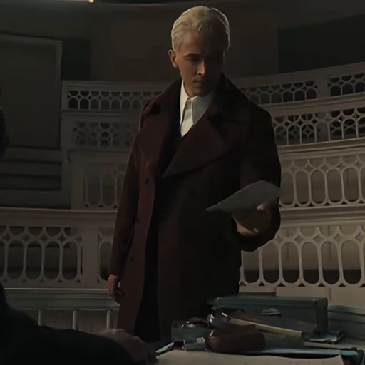 ❄ Стикер «Coriolanus Snow» для Telegram