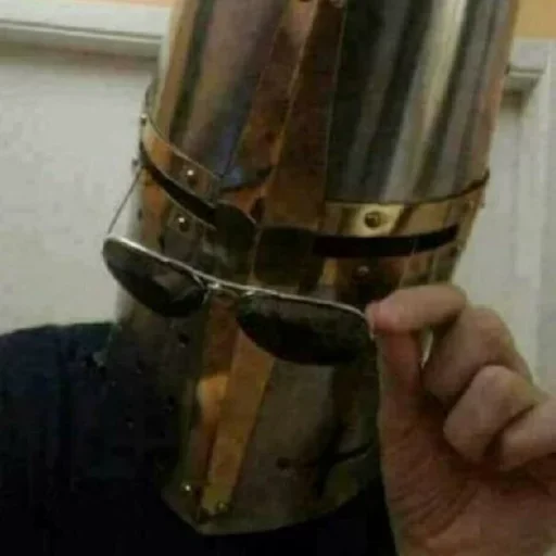 🤨 Стикер «Crusader onee chan» для Telegram
