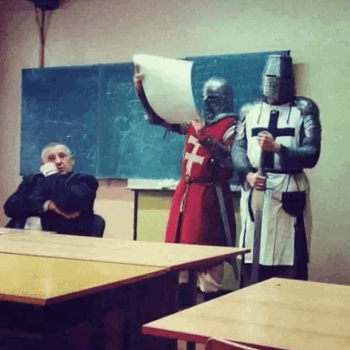 ✝️ Стикер «Crusader onee chan» для Telegram