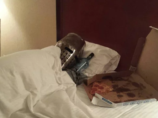 😴 Стикер «Crusader onee chan» для Telegram