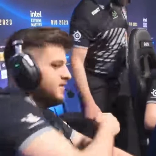 🖐 Стикер «csgo emotions» для Telegram