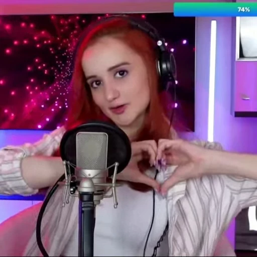 💛 Стикер «Daniela» для Telegram
