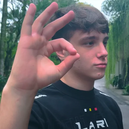 👌 Стикер «denis larl» для Telegram