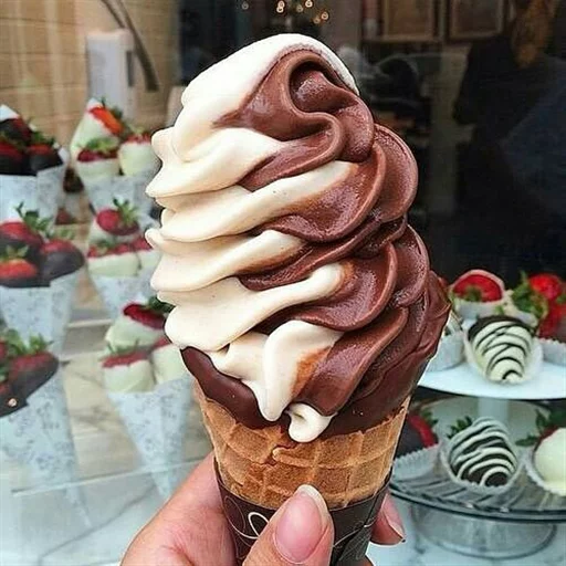 😋 Стикер «delicious» для Telegram