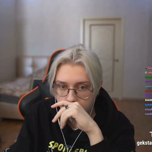 🙎 Стикер «drakeoffc» для Telegram