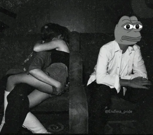 😔 Стикер «Easter Pepe» для Telegram