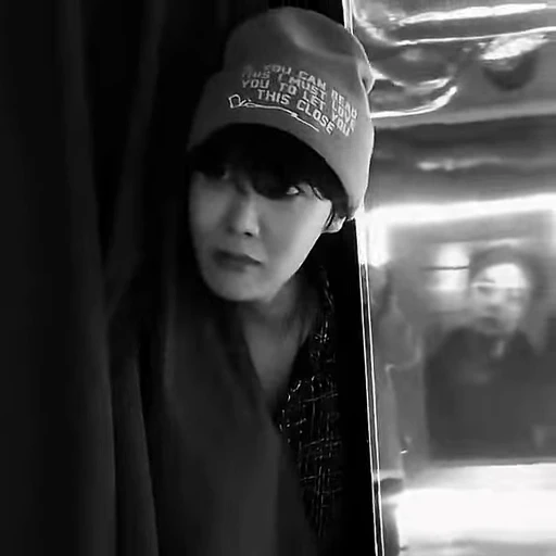 🖤 Стикер «Hobis wife» для Telegram