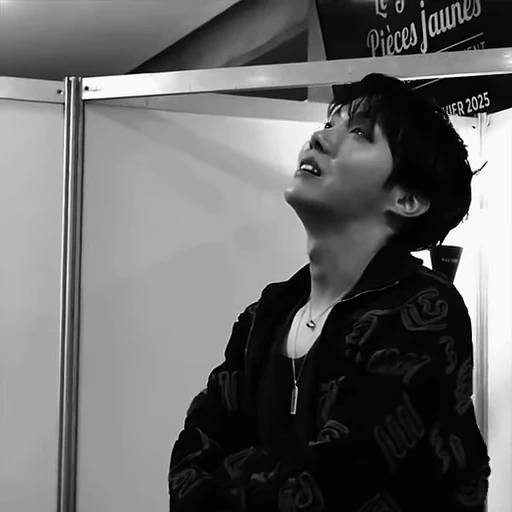 🖤 Стикер «Hobis wife» для Telegram