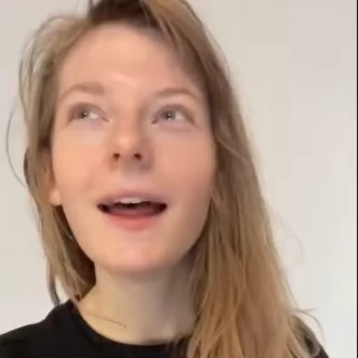 🤧 Стикер «ella freija элла фрея» для Telegram