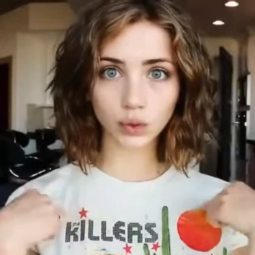 😵‍💫 Стикер «"Emily Rudd"» для Telegram