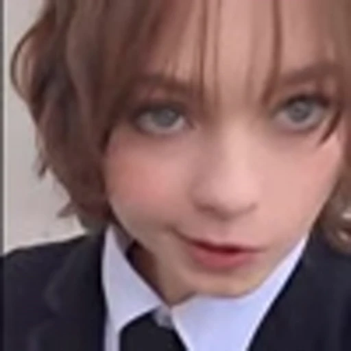 🤩 Эмодзи «Emma Myers» для Telegram
