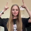 😌 Эмодзи «Милана Стар» для Telegram