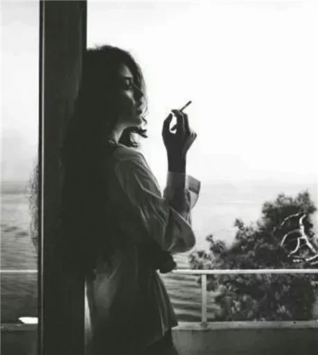 🚬 Стикер «Princesses/ Принцессы» для Telegram